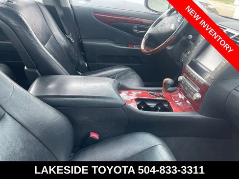 Used 2010 Lexus LS 460 RWD image 8