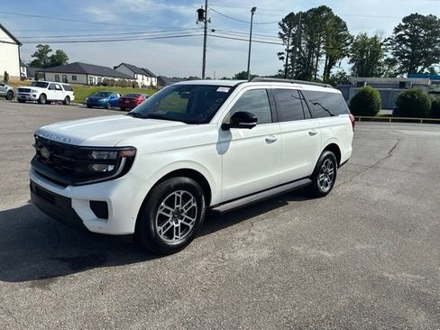 Used 2025 Ford Expedition Max Active RWD image 6