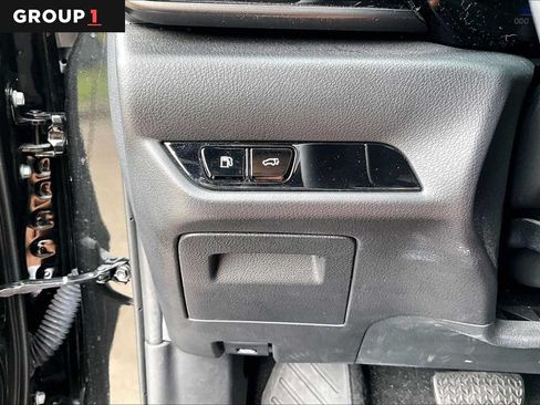 Used 2025 Lexus NX 250 FWD w/ Towing Package (2000 Lbs) image 33