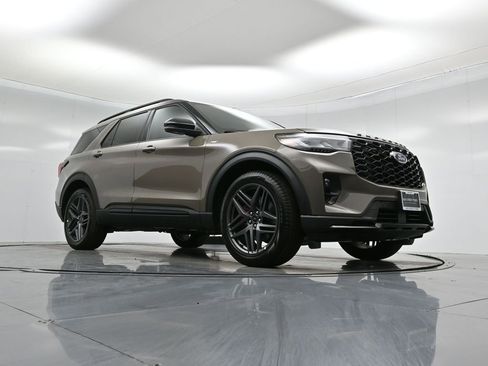 Used 2026 Ford Explorer ST-Line w/ ST-Line Street Pack RWD image 51