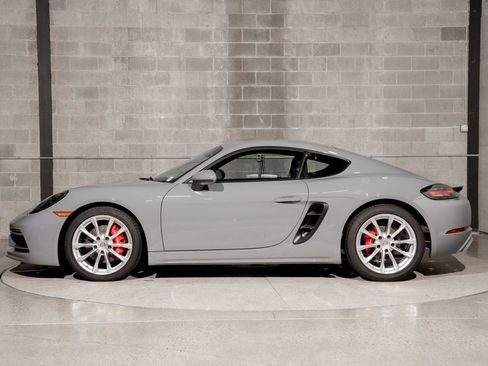 Used 2025 Porsche 718 Cayman S RWD image 4