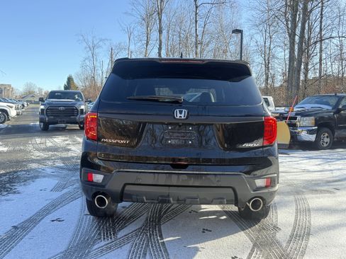 Used 2023 Honda Passport EX-L image 11
