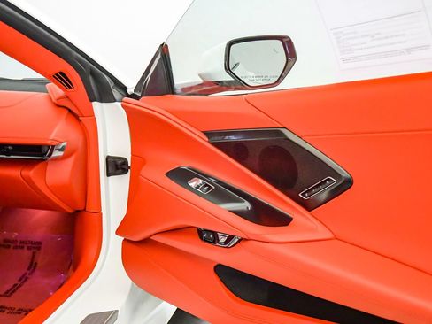 Used 2023 Chevrolet Corvette Stingray Premium Conv w/ Z51 Performance Package RWD image 18