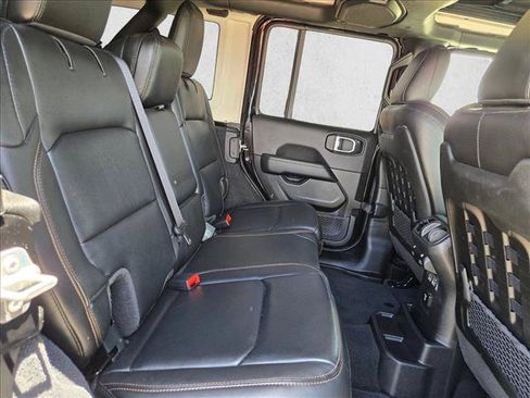 Used 2022 Jeep Wrangler Unlimited Rubicon AWD/4WD image 20