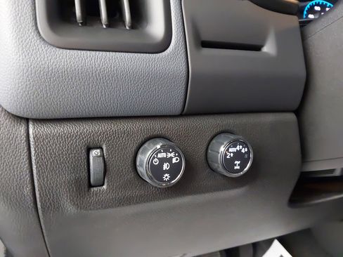 Used 2022 Chevrolet Colorado Z71 w/ Z71 Midnight Edition image 24