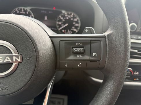 Used 2024 Nissan Pathfinder S FWD image 22