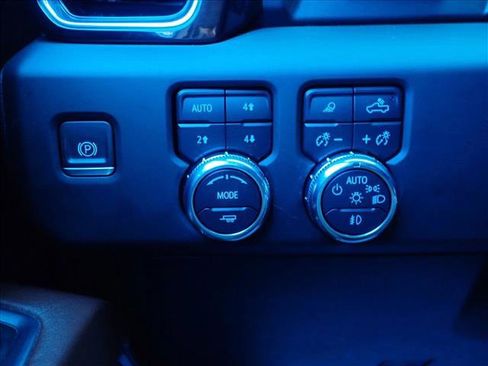 Used 2023 GMC Sierra 1500 Denali Ultimate AWD/4WD image 26