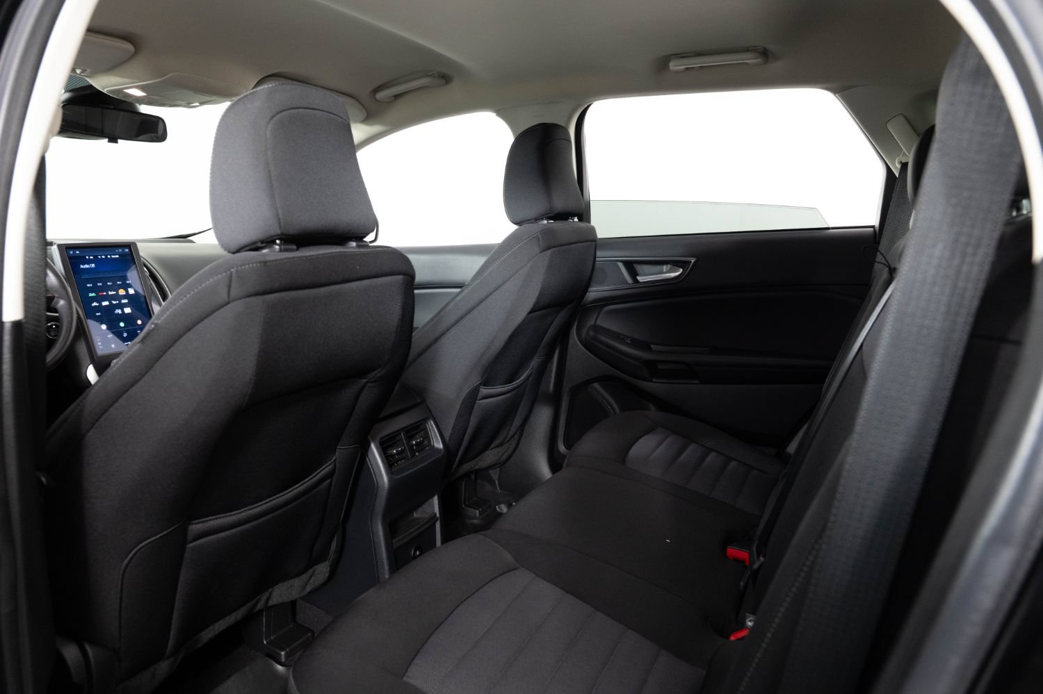 Used 2022 Ford Edge SE w/ Black Appearance Package AWD/4WD image 18
