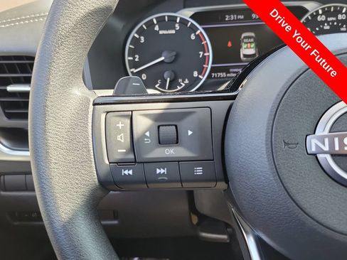 Used 2023 Nissan Rogue SV FWD image 5