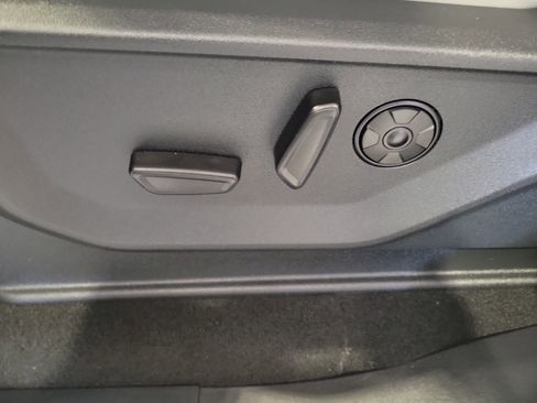 New 2025 Ford Expedition Platinum w/ Platinum Ultimate Package image 25