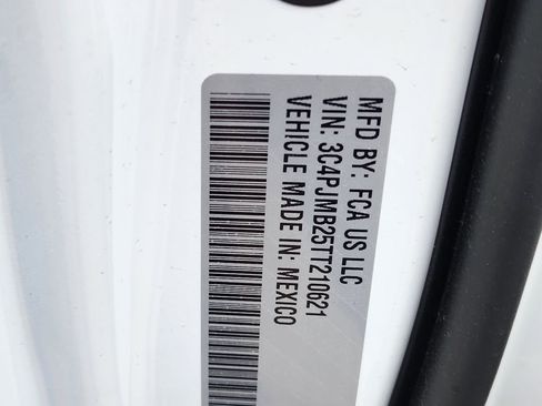 New 2026 Jeep Cherokee Laredo image 15