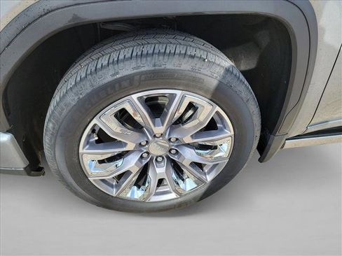 Used 2024 GMC Sierra 1500 Denali AWD/4WD image 10