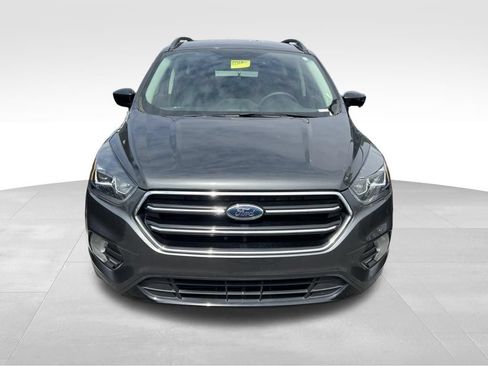 Used 2019 Ford Escape SE FWD image 3