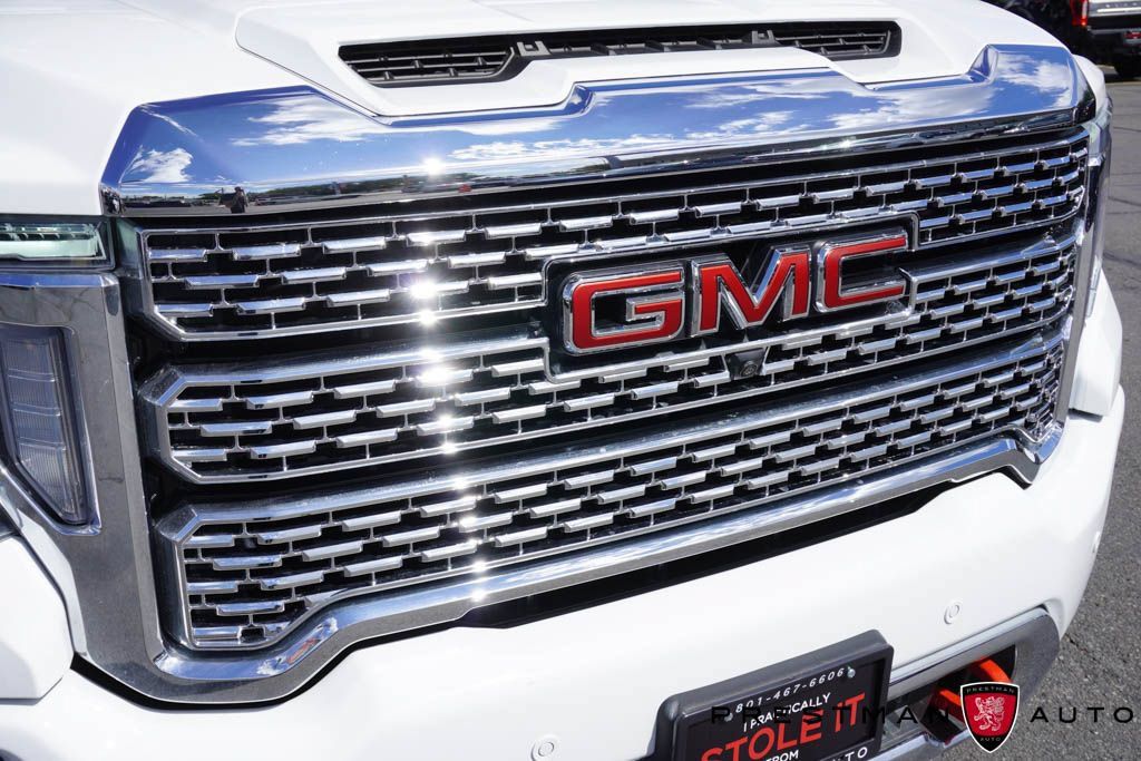 Used 2022 GMC Sierra 2500 Denali w/ Denali Ultimate Package AWD/4WD image 17