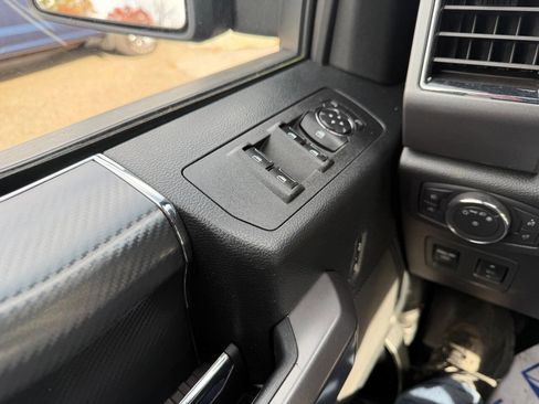 Used 2019 Ford F150 XLT w/ Equipment Group 302A Luxury image 18