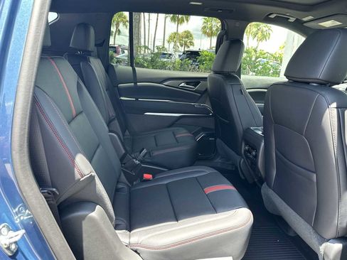 New 2025 Chevrolet Traverse RS w/ LPO, Floor Liner Package image 18