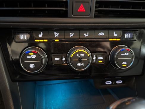 Used 2023 Volkswagen Jetta SEL image 30