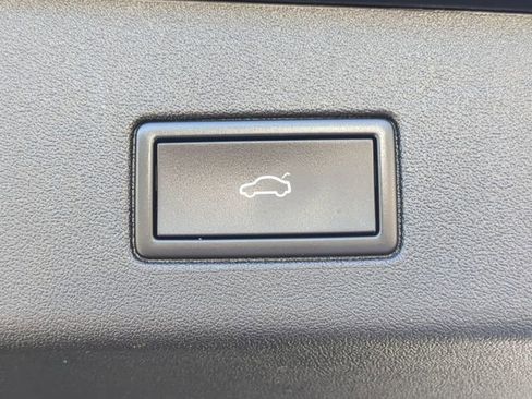 Certified 2023 Volkswagen ID.4 Pro S AWD/4WD image 10