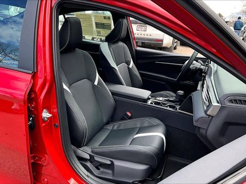 Certified 2026 Toyota Camry SE w/ Convenience Package image 8