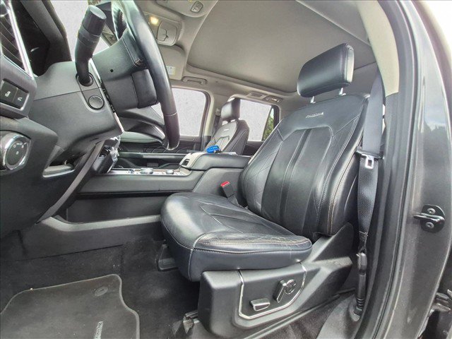 Used 2019 Ford Expedition Platinum AWD/4WD image 16