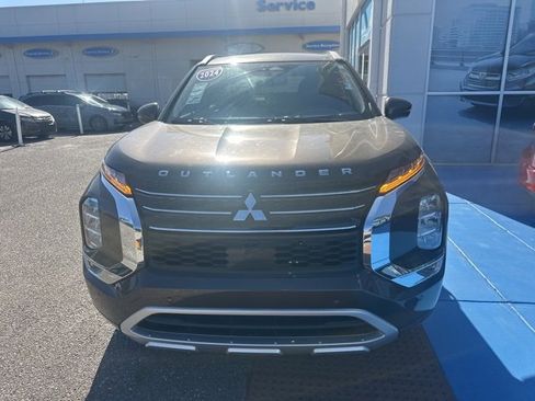 Used 2024 Mitsubishi Outlander SEL Black Edition image 4