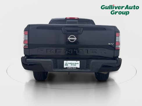 Used 2022 Nissan Frontier SV w/ Technology Package RWD image 7
