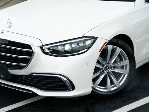 Used 2022 Mercedes-Benz S 500 4MATIC w/ Warmth & Comfort Package image 3