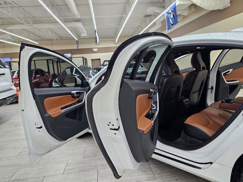 Used 2015 Volvo S60 T6 Platinum image 14
