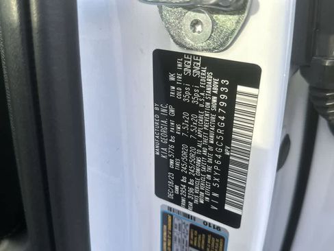 Certified 2024 Kia Telluride S FWD image 13