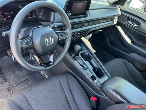 Used 2024 Honda Accord EX image 19