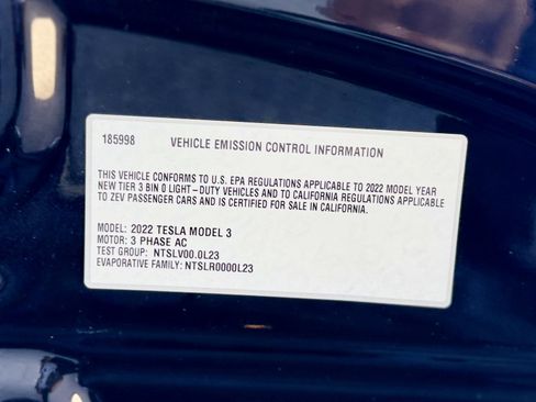 Used 2022 Tesla Model 3 Long Range AWD/4WD image 30