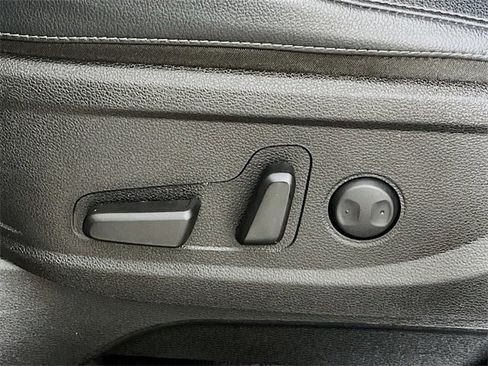 Used 2022 Kia Telluride EX w/ EX Premium Package image 11