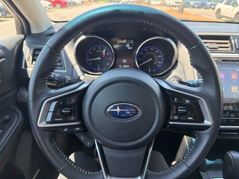 Used 2018 Subaru Outback 2.5i Limited AWD/4WD image 13