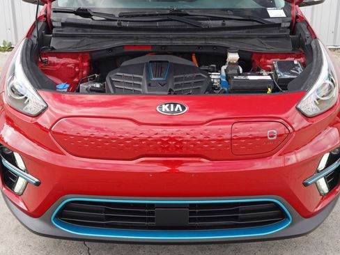 Used 2020 Kia Niro EX image 7