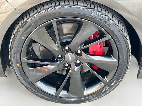 Used 2023 Genesis G70 3.3T w/ Sport Prestige Package image 33