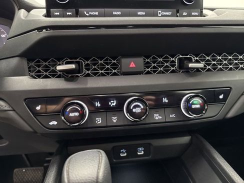 Certified 2023 Honda Accord EX image 30