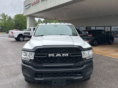 Used 2019 RAM 2500 Tradesman RWD image 2