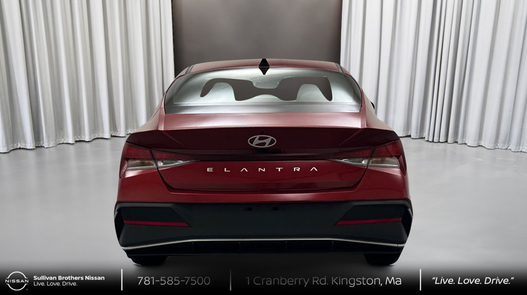 Used 2024 Hyundai Elantra SEL FWD image 6