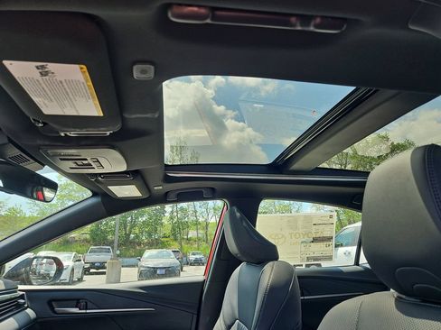 New 2026 Toyota Camry Hybrid AWD/4WD image 8