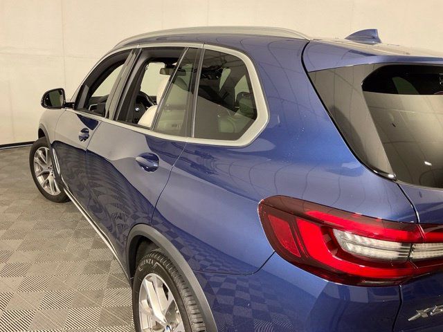 Used 2021 BMW X5 xDrive40i w/ Convenience Package AWD/4WD image 33