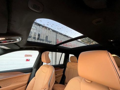 New 2025 Jeep Grand Cherokee Summit image 17