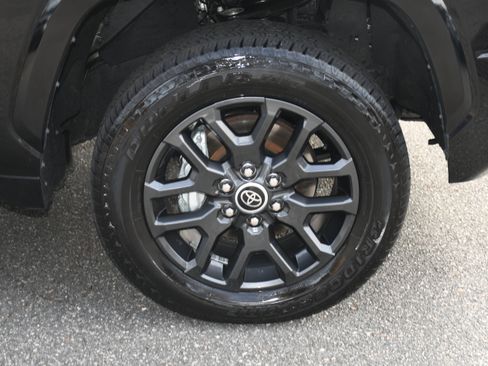 Used 2023 Toyota Tundra Platinum image 25