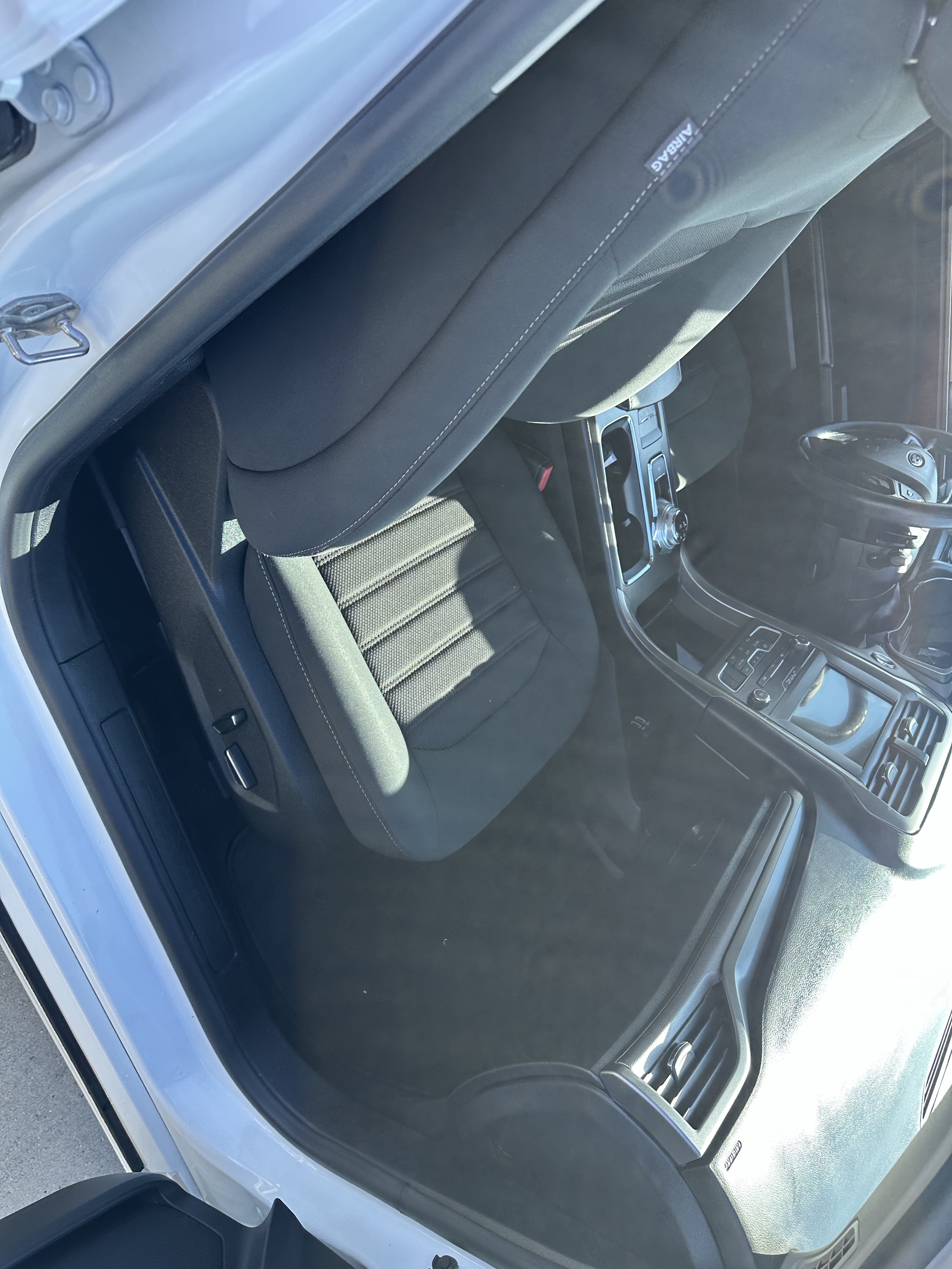 Used 2019 Ford Fusion SE FWD image 4