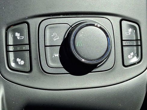 Certified 2023 GMC Terrain SLE w/ Driver Convenience Package FWD image 23