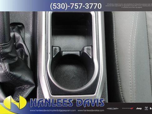 Used 2022 Toyota Tacoma SR5 RWD image 18