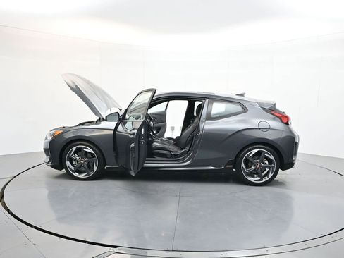Used 2020 Hyundai Veloster Turbo FWD image 37