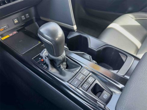 Certified 2025 Toyota Camry SE image 32