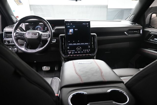 Used 2025 GMC Yukon AT4 Ultimate w/ LPO, Floor Liner Package AWD/4WD image 9