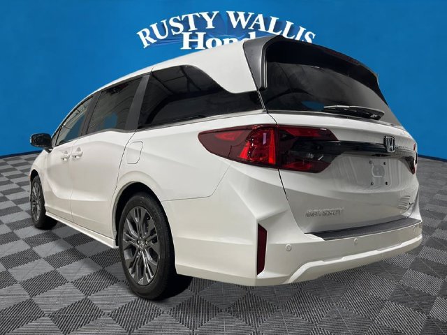 New 2027 Honda Odyssey Touring image 5