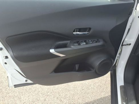 Used 2022 Nissan Kicks SV w/ Interior Electronics Package image 11